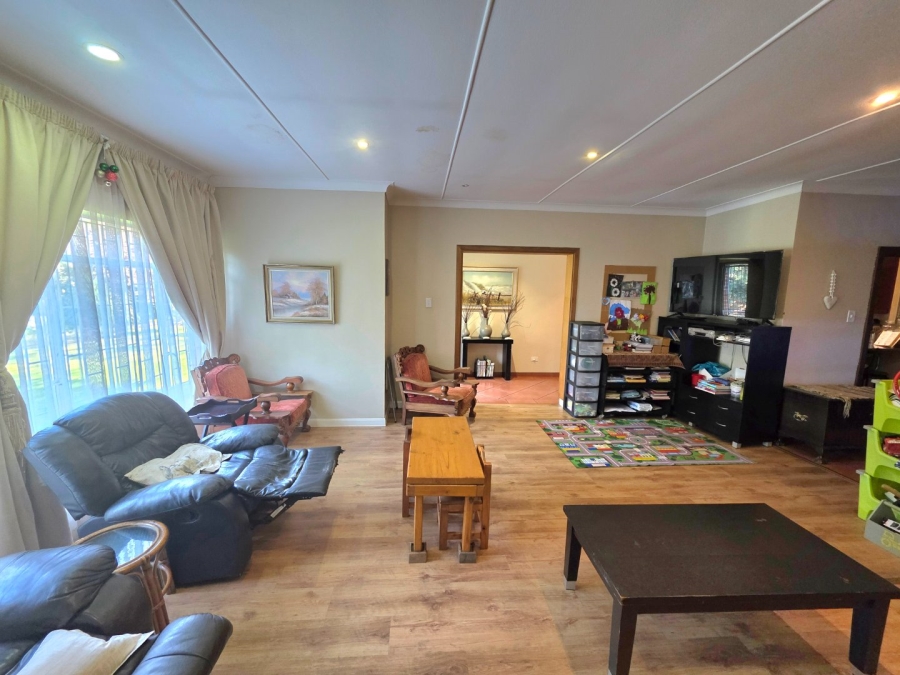 4 Bedroom Property for Sale in Panorama Free State